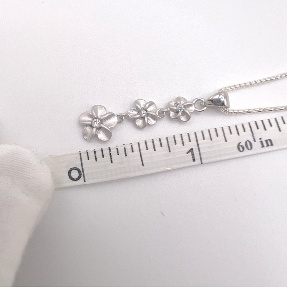 .925 Sterling Silver Plumerias Necklace with Cz Accents - Picture 13 of 13